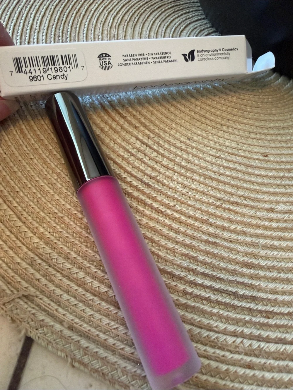 Bodyography lip lava